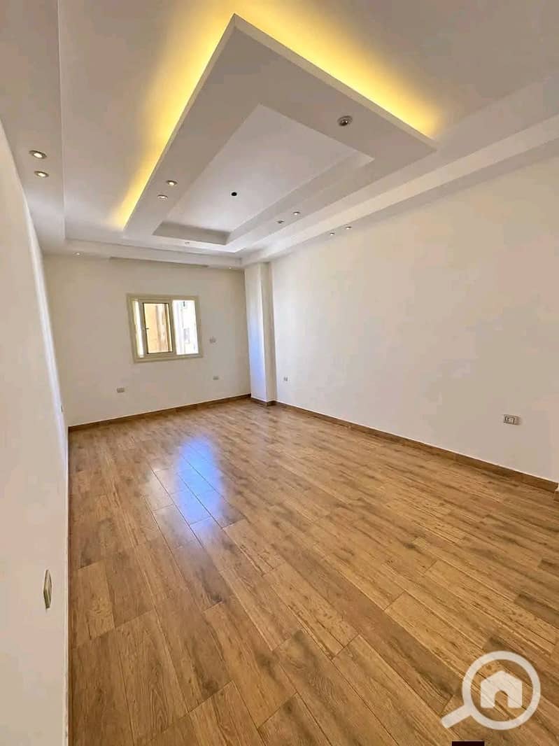 5 1000644652. jpg
