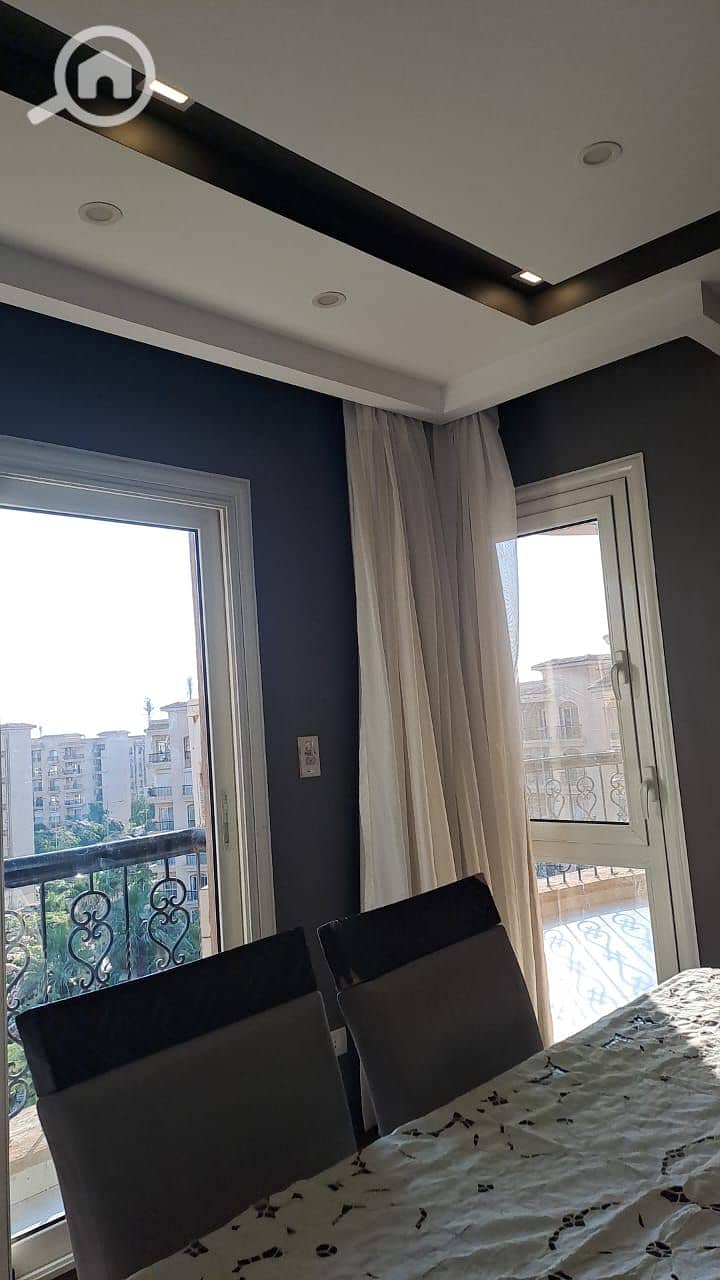 9 1000738728. jpg