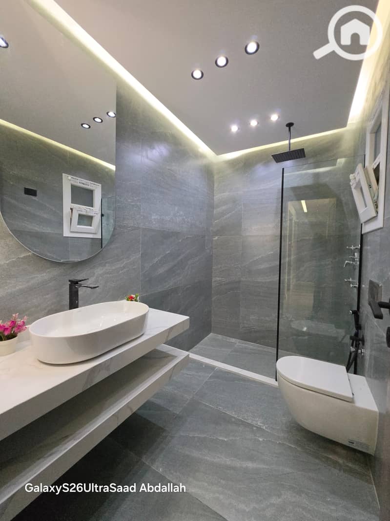 10 159606. jpg