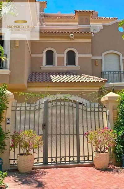 4 Bedroom Townhouse for Sale in Shorouk City, Cairo - FB_IMG_1792631899282. jpg 4 Bedroom Townhouse for Sale in Shorouk City, Cairo - FB_IMG_1792631899282. jpg