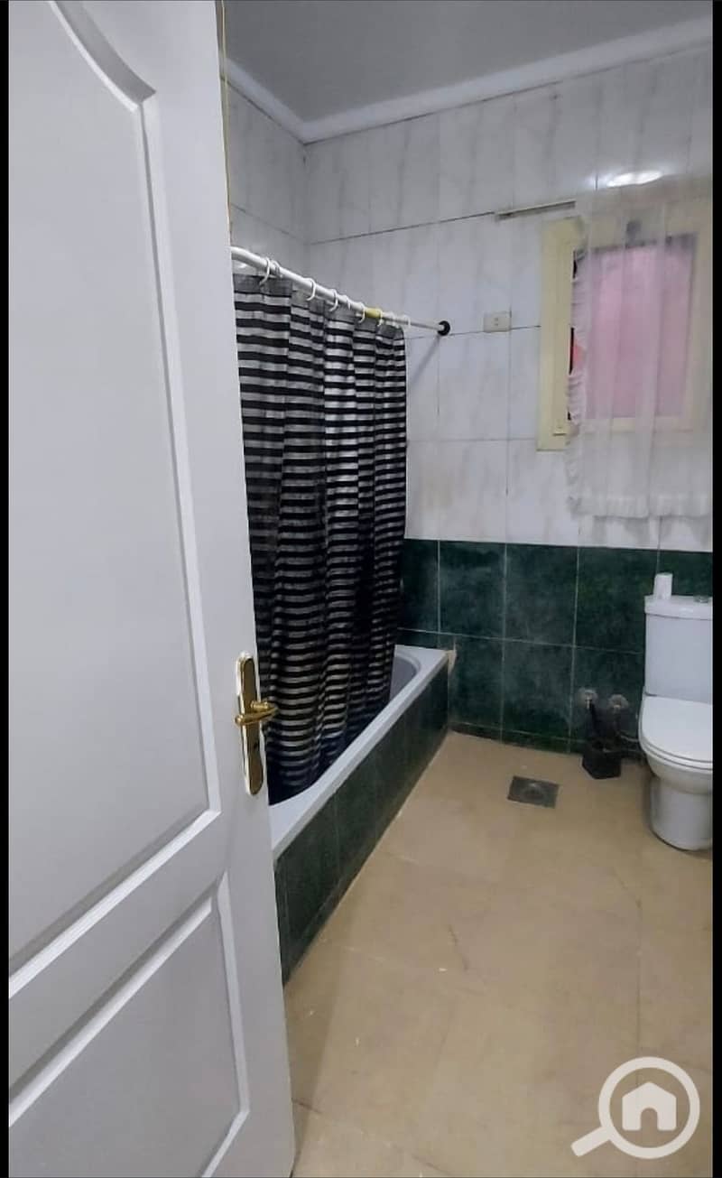 33 1000461368. jpg