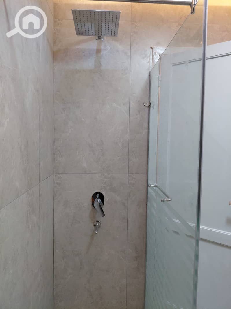 29 1000121985. jpg