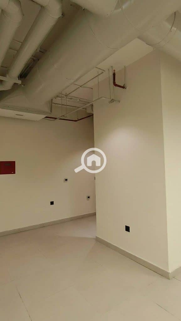 8 watermarked_img_9578012636453716187. jpg