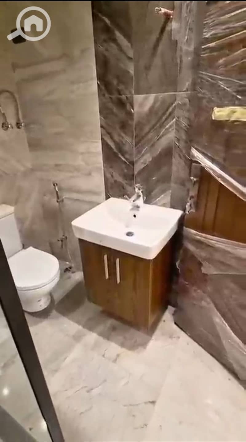 8 1000080509. jpg