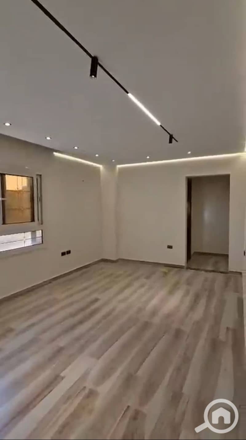 10 1000080514. jpg