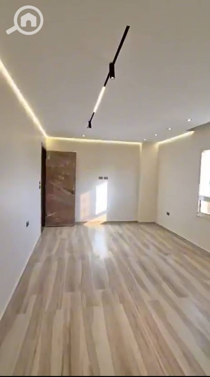 12 1000080516. jpg
