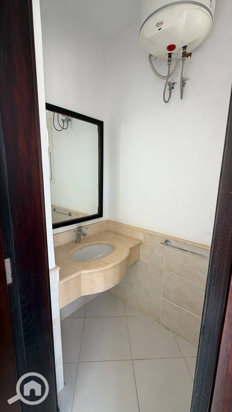 18 c1a90096-c062-495f-afbd-5422cebd4e00. jpeg