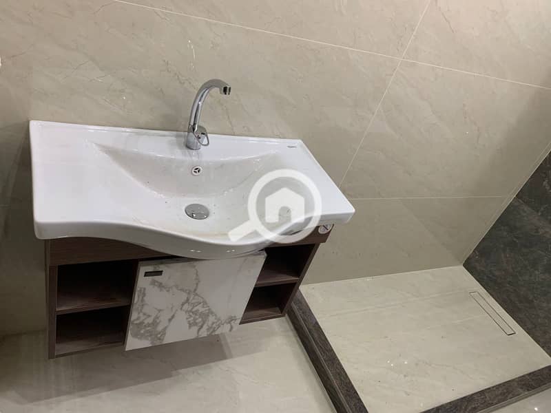3 2ff65eca-36fa-42d9-9ccc-c89e4b36881f. jpg