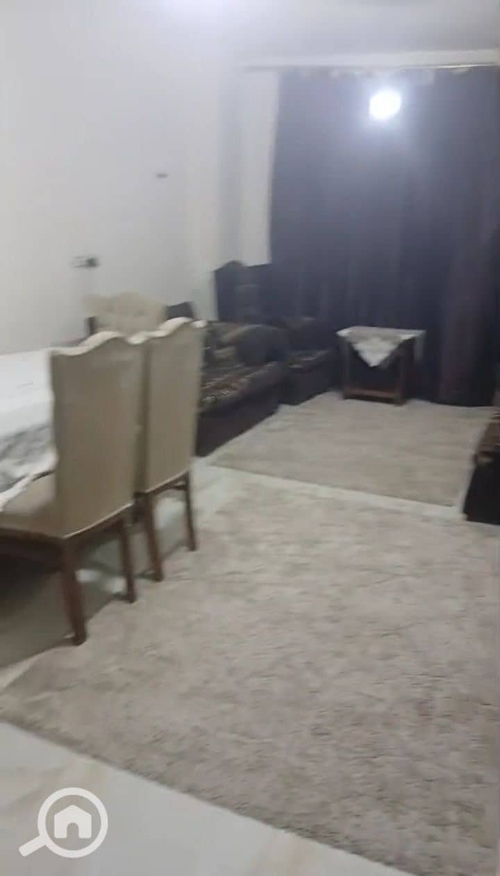 2 photo_5972032561032663769_y. jpg