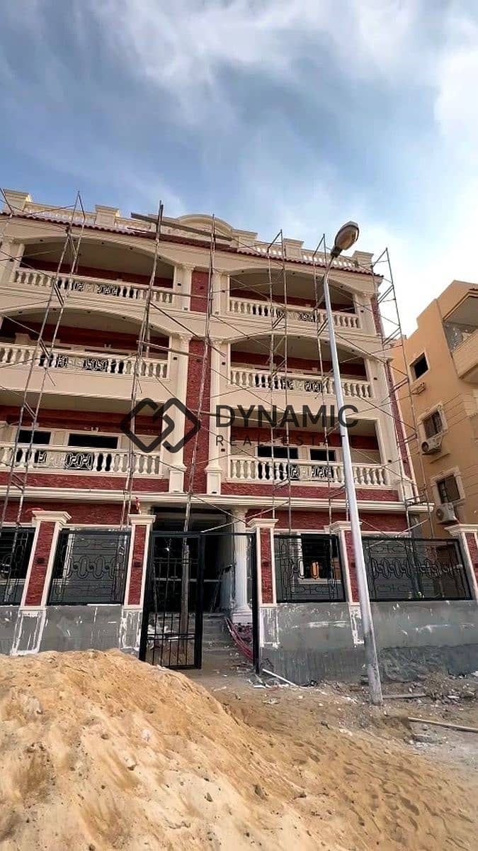 6 02_cleaned_villa_facade. jpg
