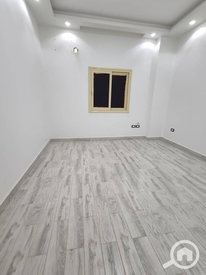 4 56643. jpg
