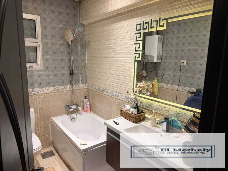 4 0d808a41-b4b7-47f1-9f97-d979ef3bb0db. jpg