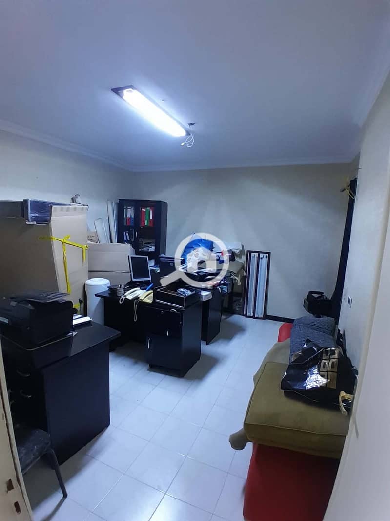 10 c0a0743e-f019-4d99-b4a0-eae7bf2ebaeb. jpg