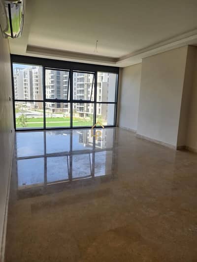 شقة 3 غرف نوم للايجار في الشيخ زايد، الجيزة - WhatsApp Image 2026-10-22 at 3.55. 35 PM (2). jpeg