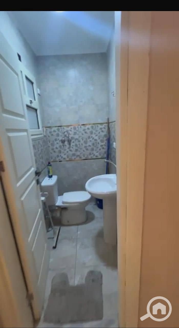 9 U619610. jpg