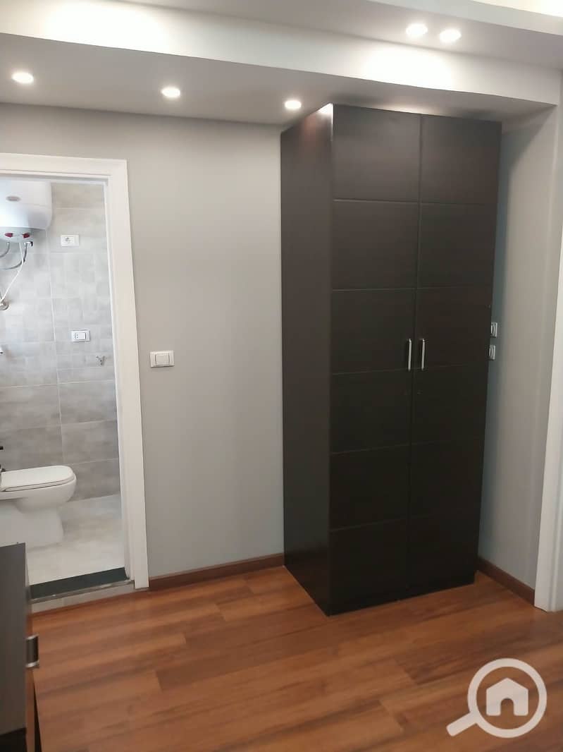 10 bb8bcd1a-1196-4432-9c9b-91cade18a7d6. jpg