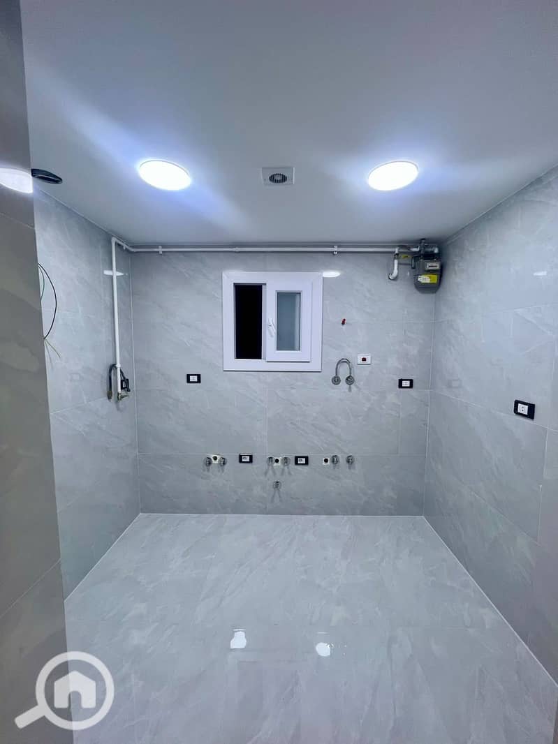 8 units-60151790942350. jpg
