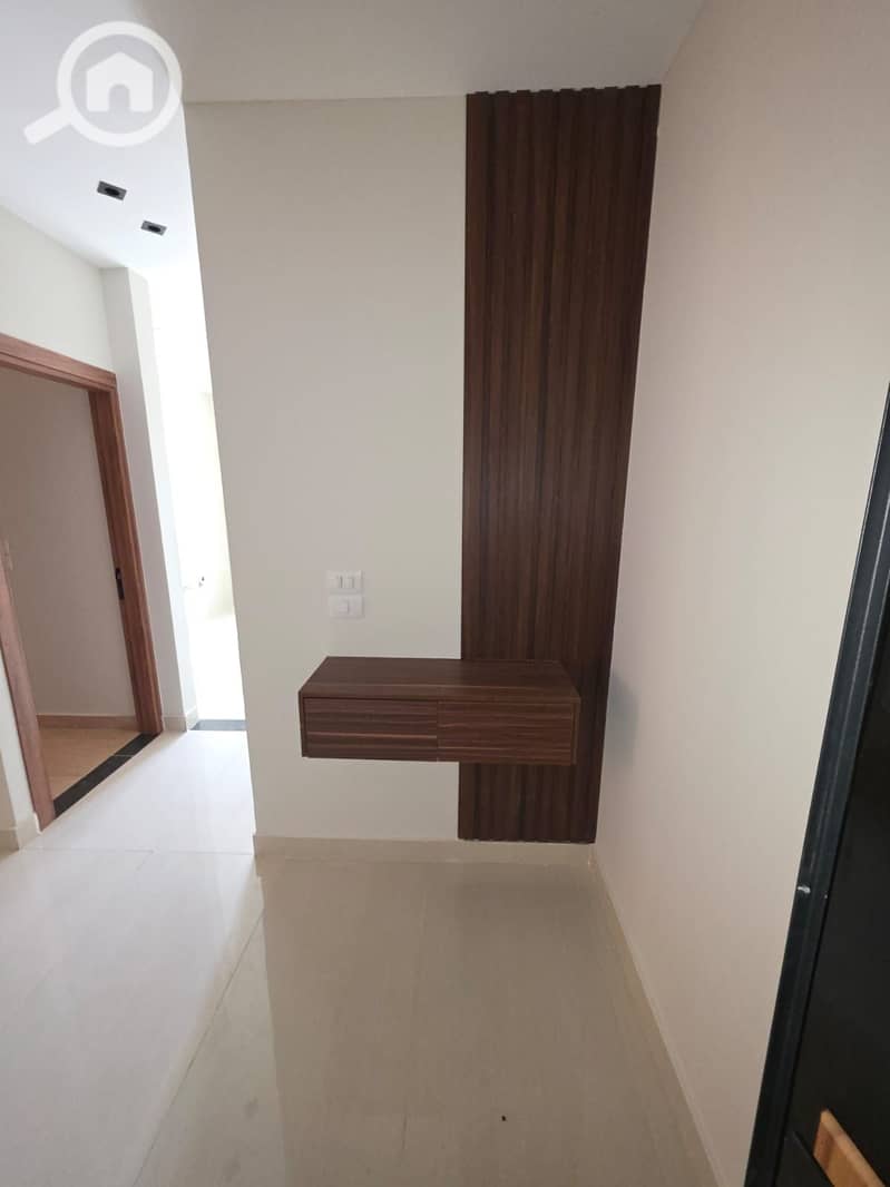 4 57609. jpg