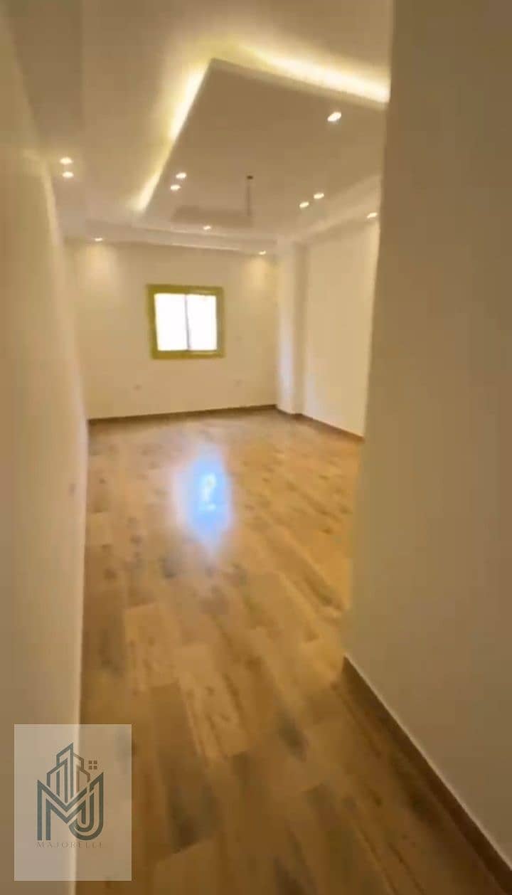 7 1001304447. jpg