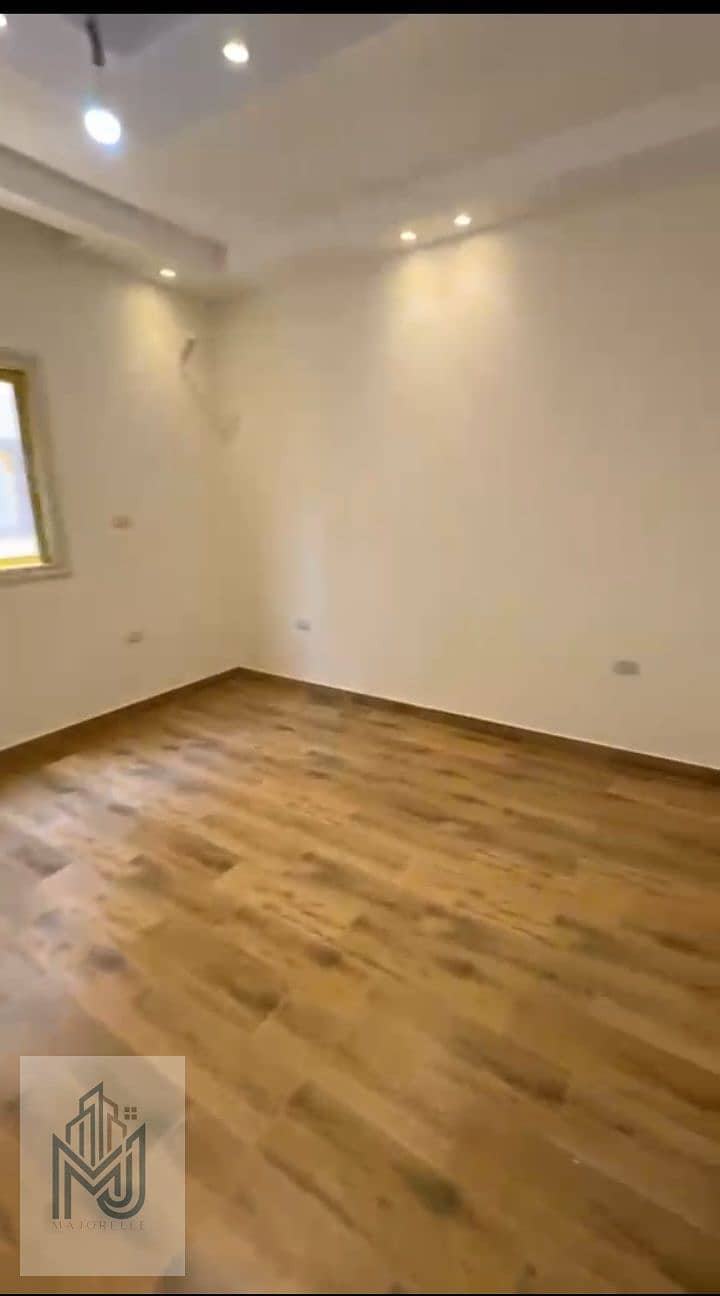 8 1001304446. jpg