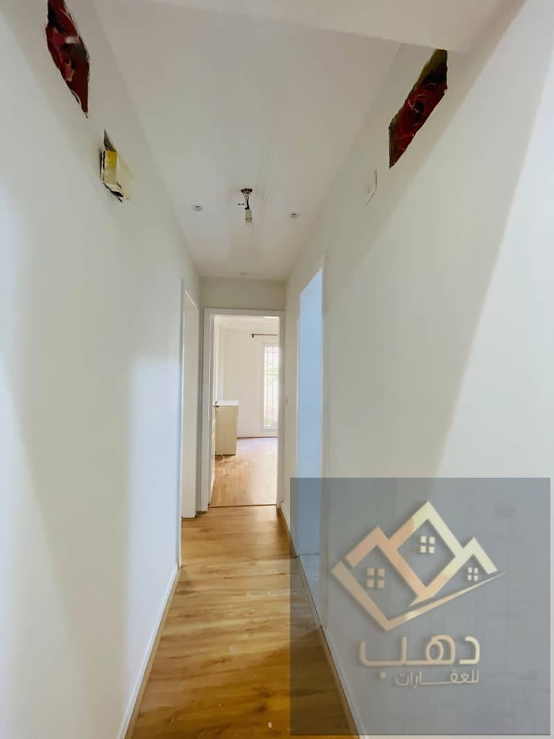 12 599384. jpg