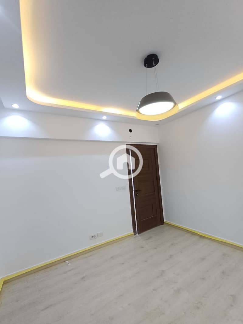 14 WhatsApp Image 2026-10-25 at 1.13. 09 PM (4). jpeg