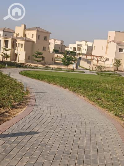 4 Bedroom Villa for Sale in Mokattam, Cairo - a3886ae6-d6d7-4d36-884b-191c85ad31bf. jpg 4 Bedroom Villa for Sale in Mokattam, Cairo - a3886ae6-d6d7-4d36-884b-191c85ad31bf. jpg