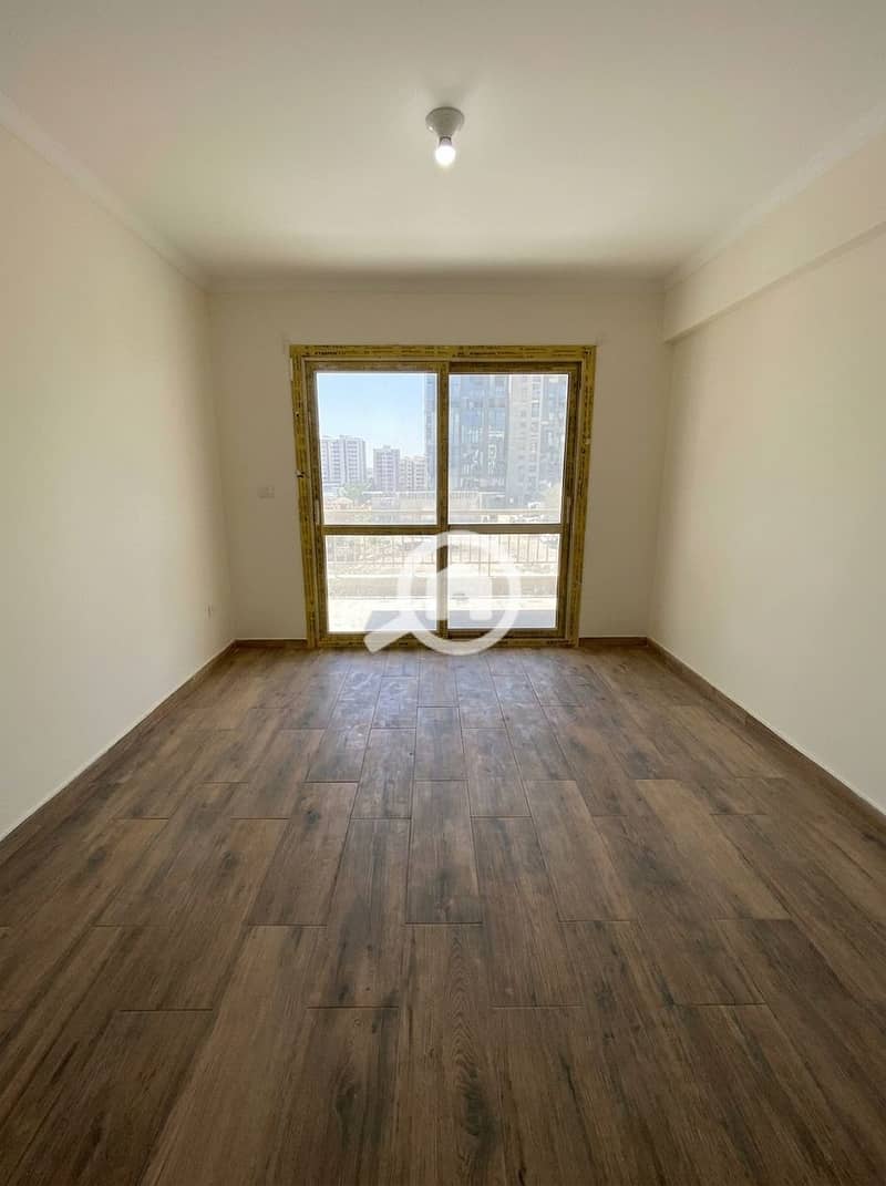 5 1000423632. jpg