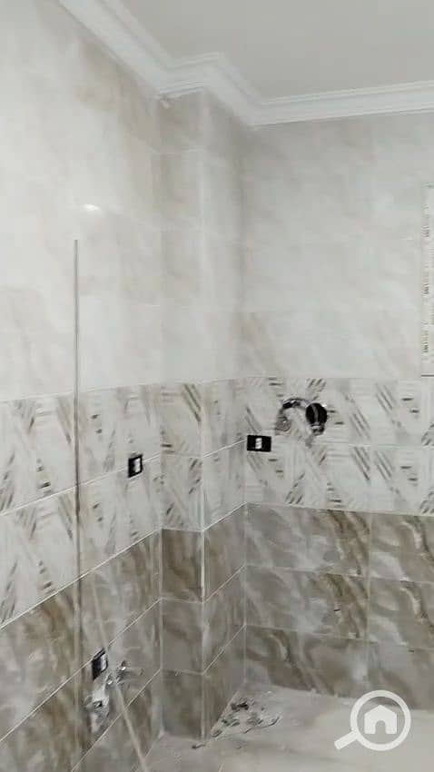 2 frame_05_1163. jpg