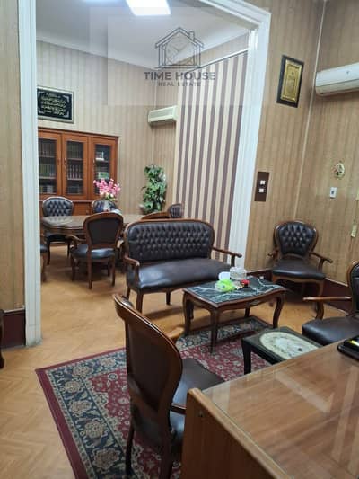 مکتب  للايجار في مصر الجديدة، القاهرة - 69325. jpg
