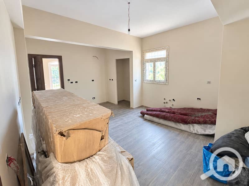 10 Bright Unfinished Apartment Under Renovation. png