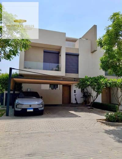 4 Bedroom Townhouse for Sale in Shorouk City, Cairo - bdd1d7ec-b2fc-439f-9e1d-b453b249326f. jpg