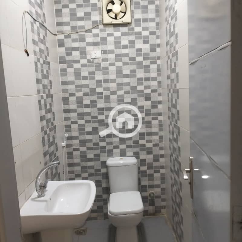 34 1000548857. jpg