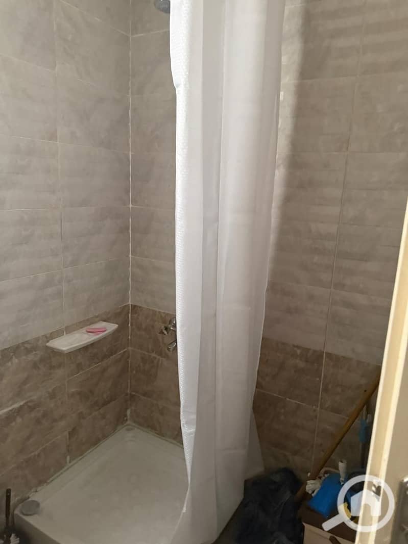 2 units-2851791202512. jpg