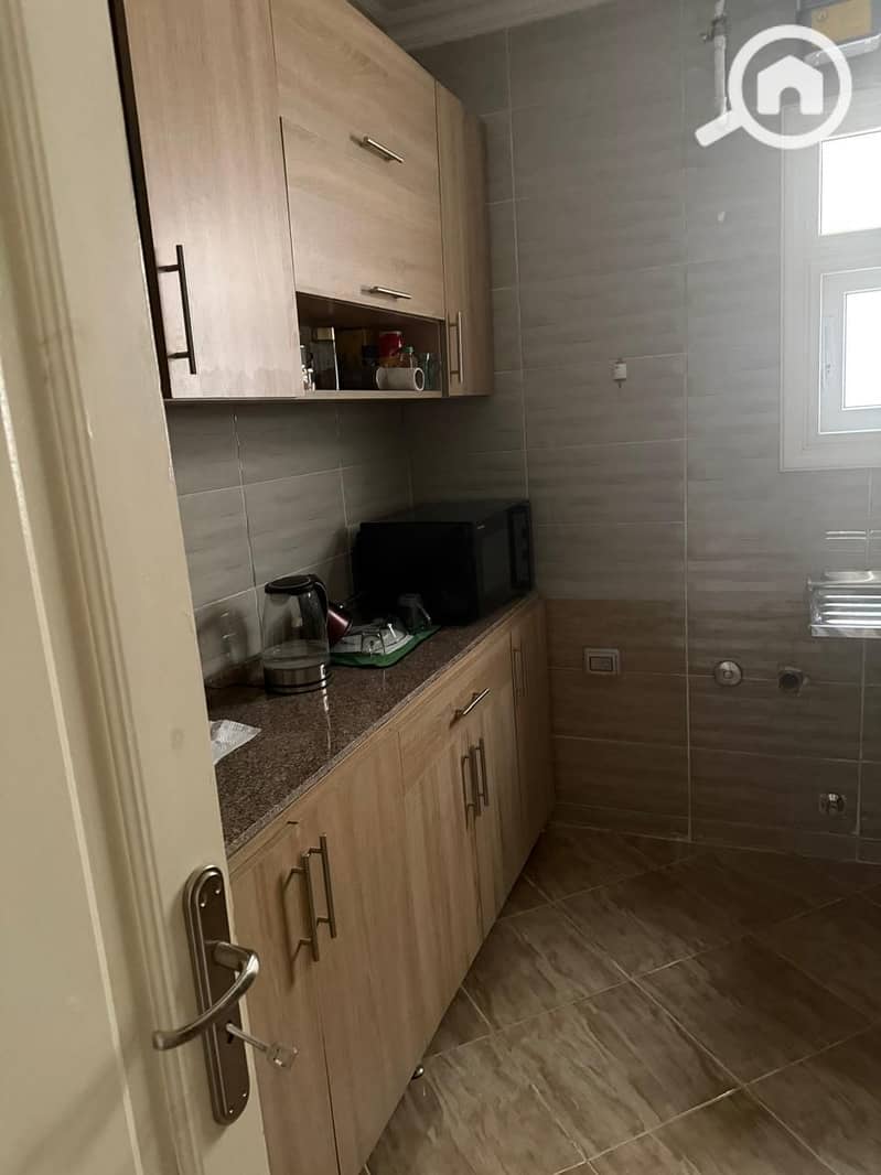 4 units-9321791202512. jpg