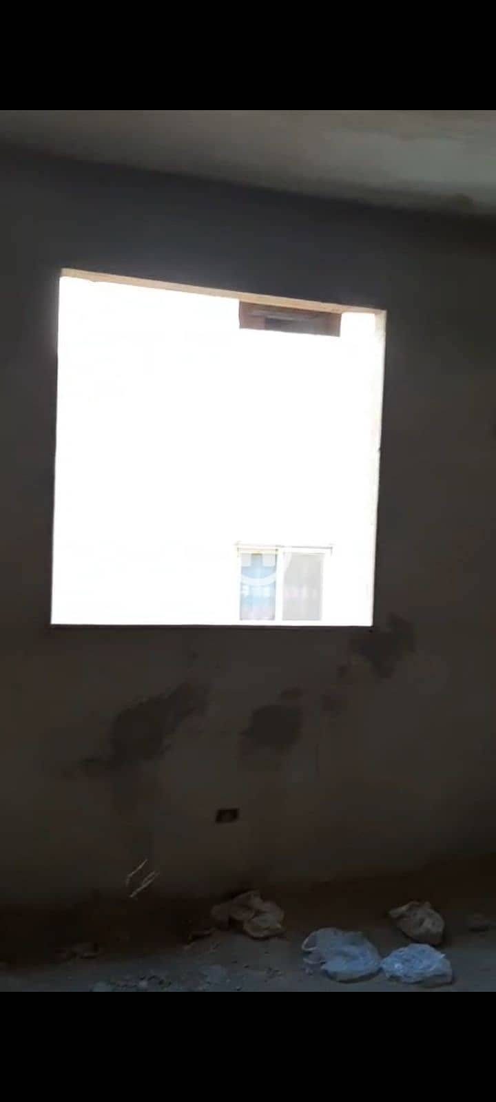 25 1002186093. png
