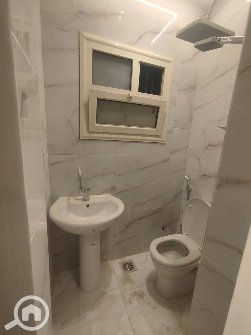 7 1000818641. jpg