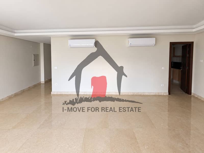 8 Minimalist Empty Living Room Interior. png