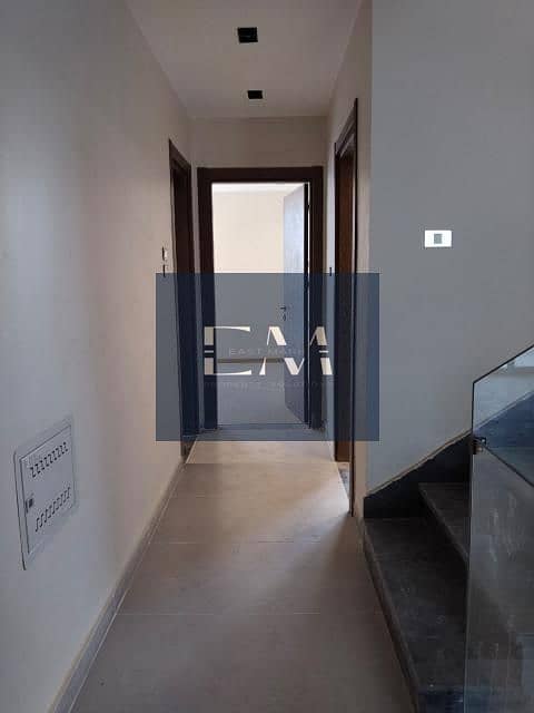 24 ffbda5e8-19da-4524-a238-7c05fef4da2a. jfif. jpg