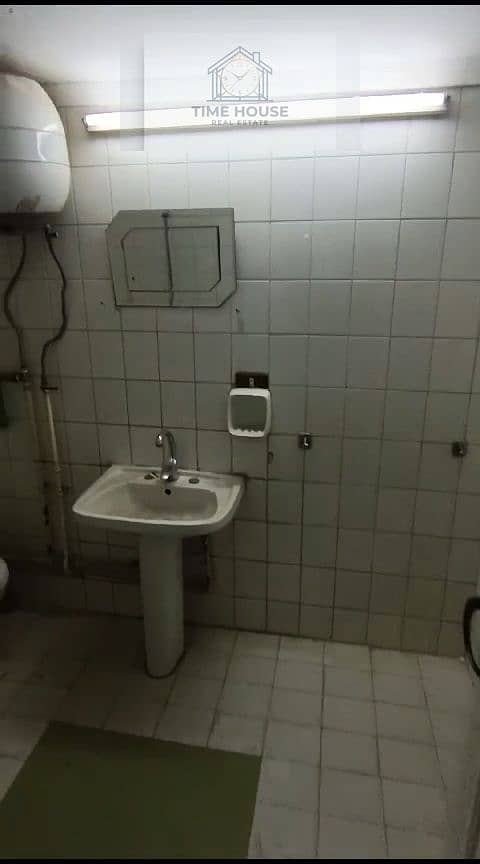 24 69896. jpg