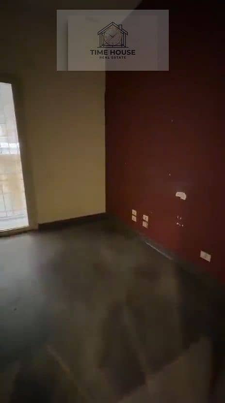 33 70089. jpg