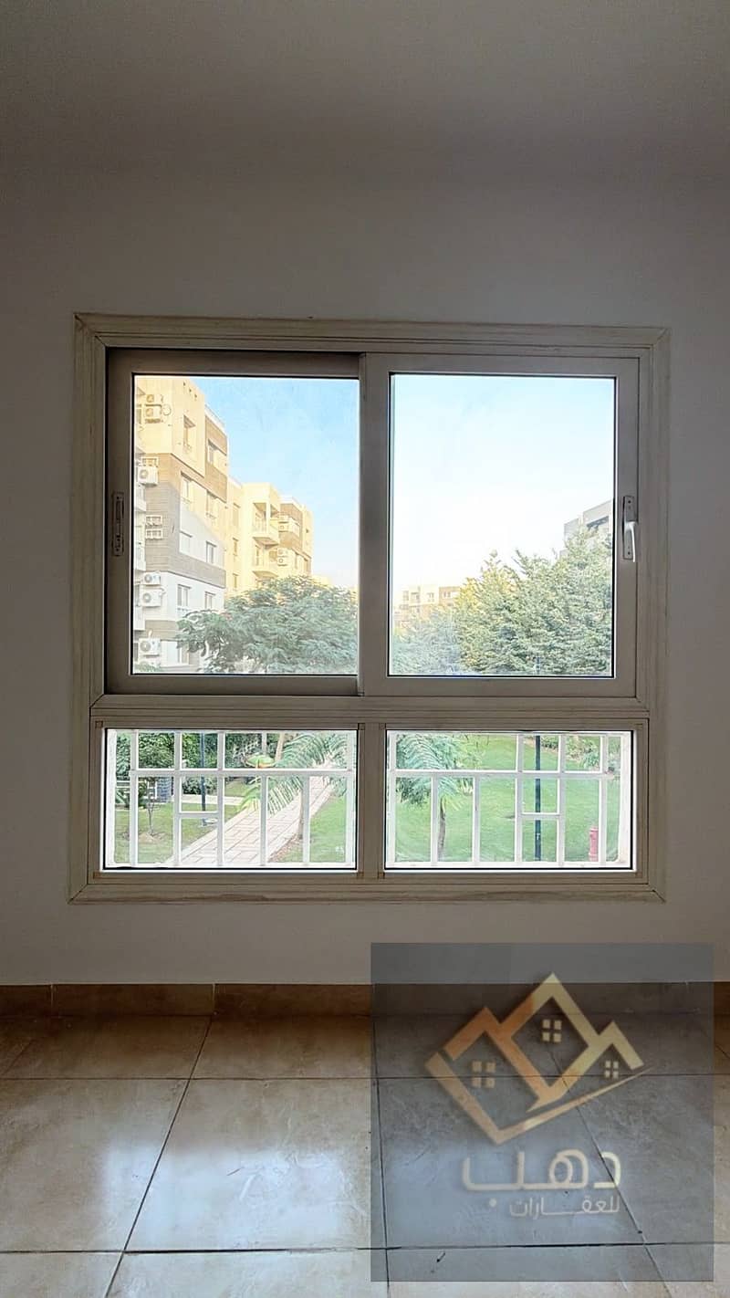 9 600584. jpg