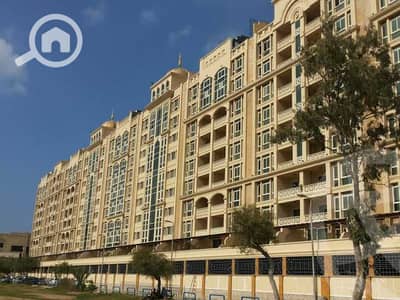شقة 3 غرف نوم للبيع في سموحة، الإسكندرية - كمبوند-تراس-سموحة. jpg
