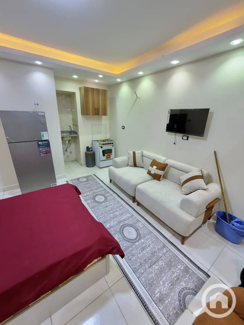 4 7157fe43-aa40-4342-bed7-4710cc305419. jpeg