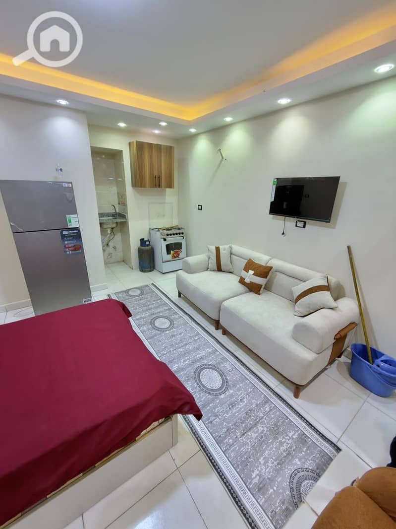 7 7157fe43-aa40-4342-bed7-4710cc305419. jpeg