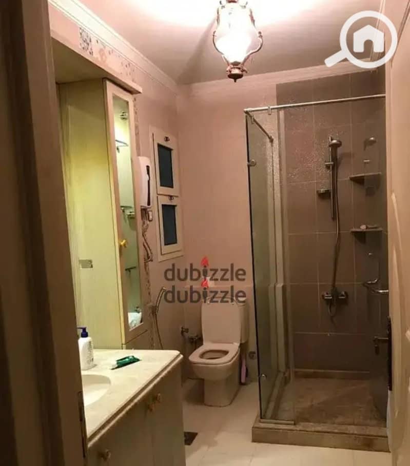 8 1000399845. jpg