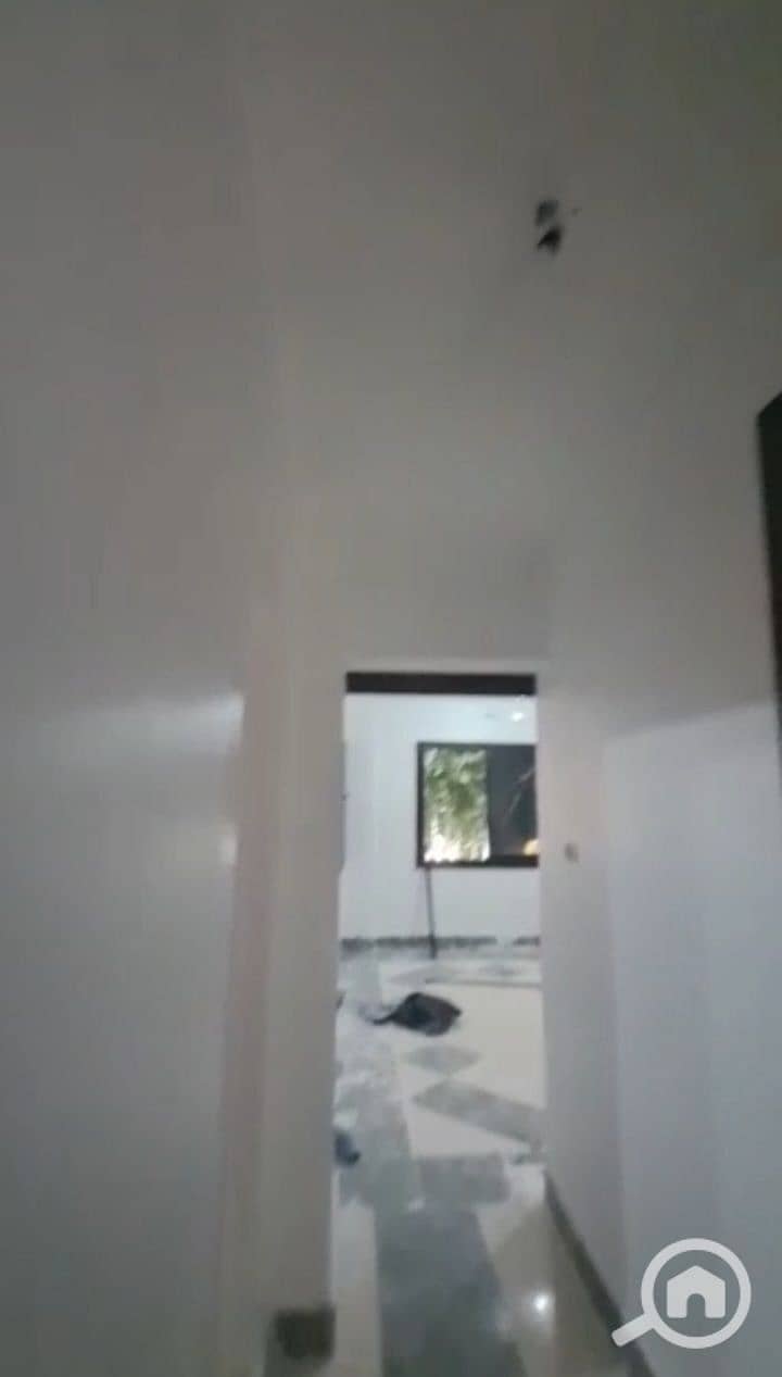 5 photo_5981011860179848923_y. jpg
