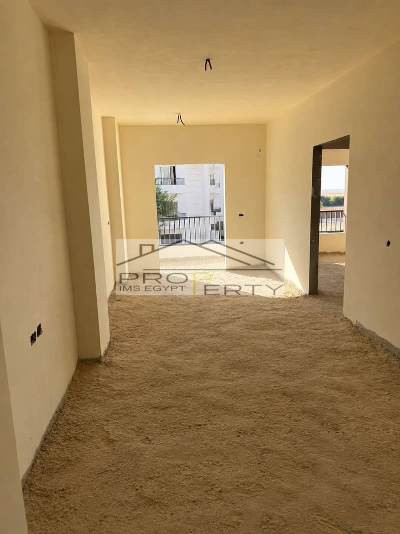 3 Unfinished Apartment Interior in Daylight. png
