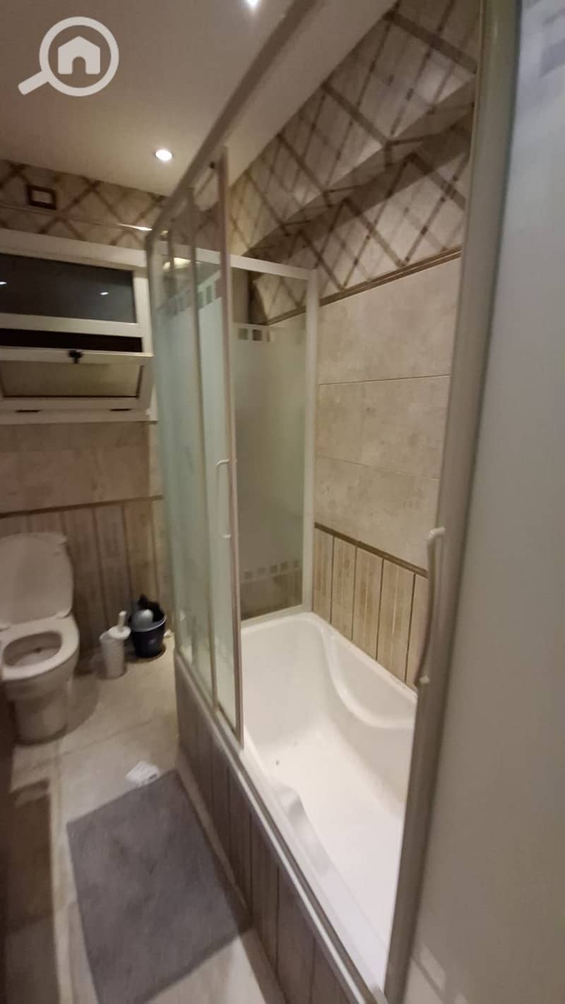 4 1001018958. jpg