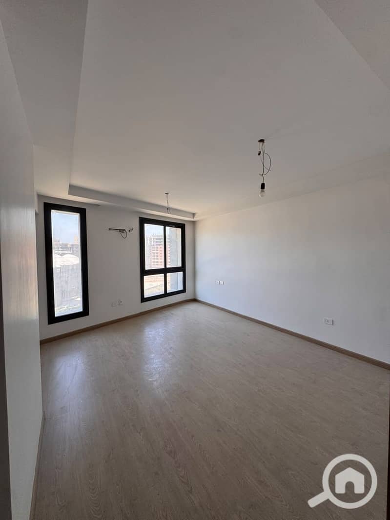 12 WhatsApp Image 2026-09-25 at 8.24. 20 PM. jpeg